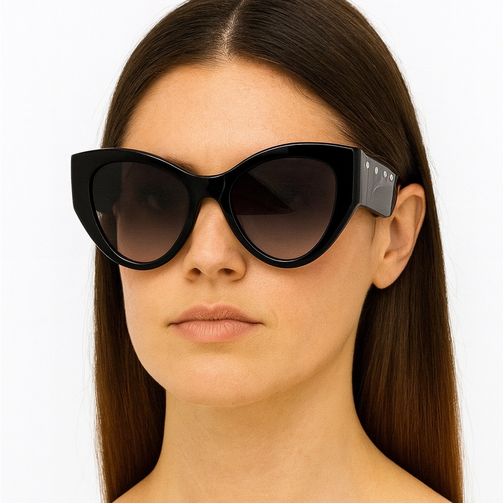 Valentino Black Cat-Eye Sunglasses with Gradient Lenses